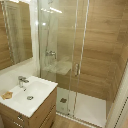 Turisticos El Cholo 3*