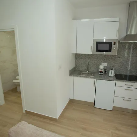 Turisticos El Cholo 3*