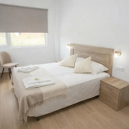 Apartmanhotel Turisticos El Cholo 3*