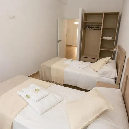 Turisticos El Cholo Aparthotel 3*