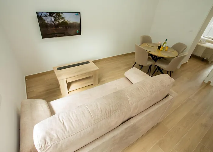 Turisticos El Cholo Finisterre